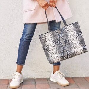 SUMMER & ROSE, vegan snakeskin tote!!